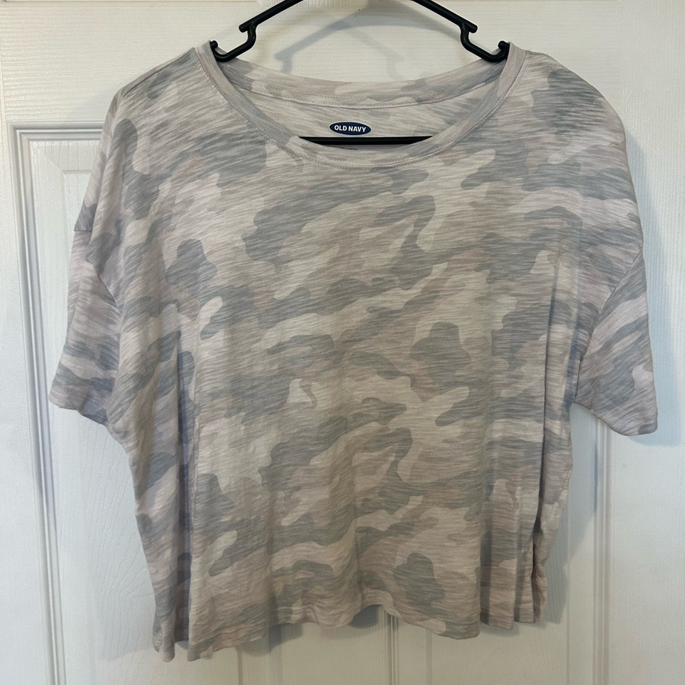 Old Navy Women's Short Sleeve Camo Tee